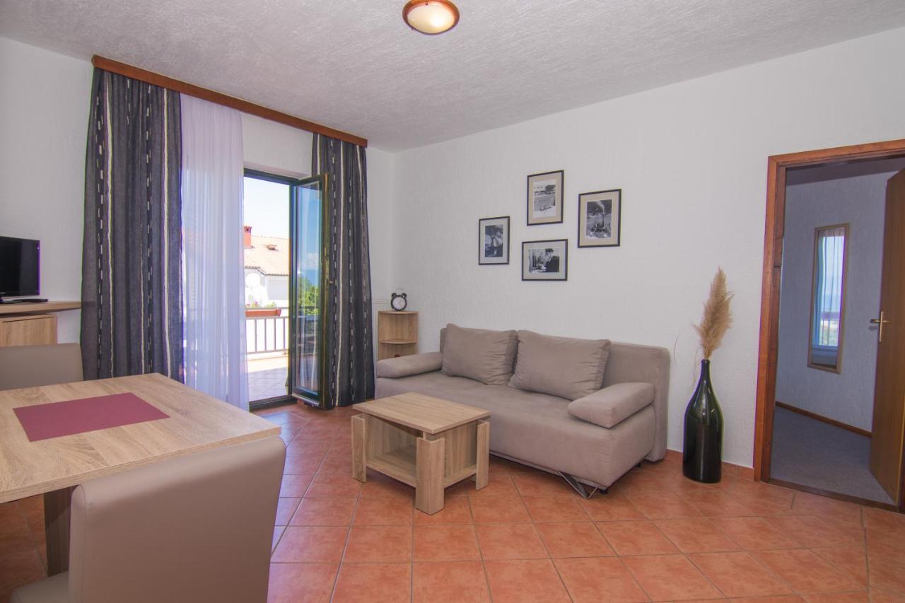 Villa Rustika Malinska Bagian luar foto