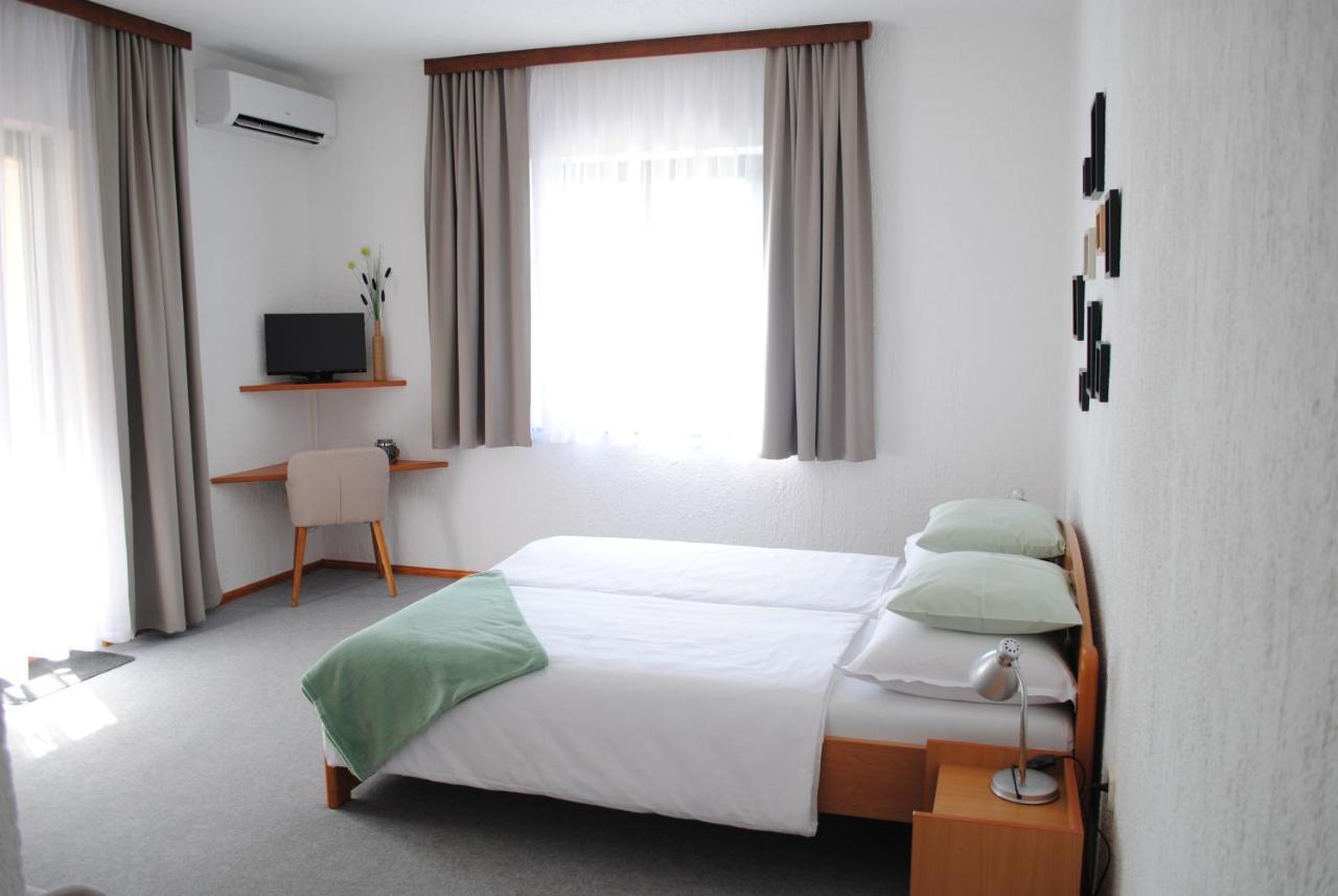 Villa Rustika Malinska Bagian luar foto